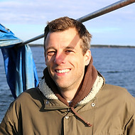 Wijnand%20on%20boat%20smiling_edited.jpg