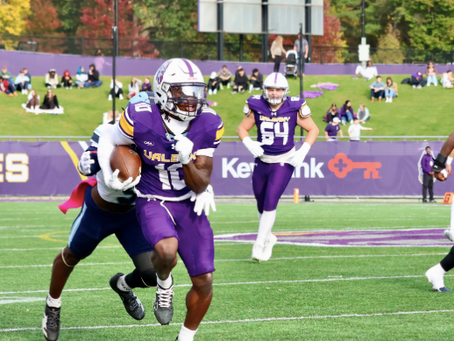 Football Suffers Defeat on Homecoming