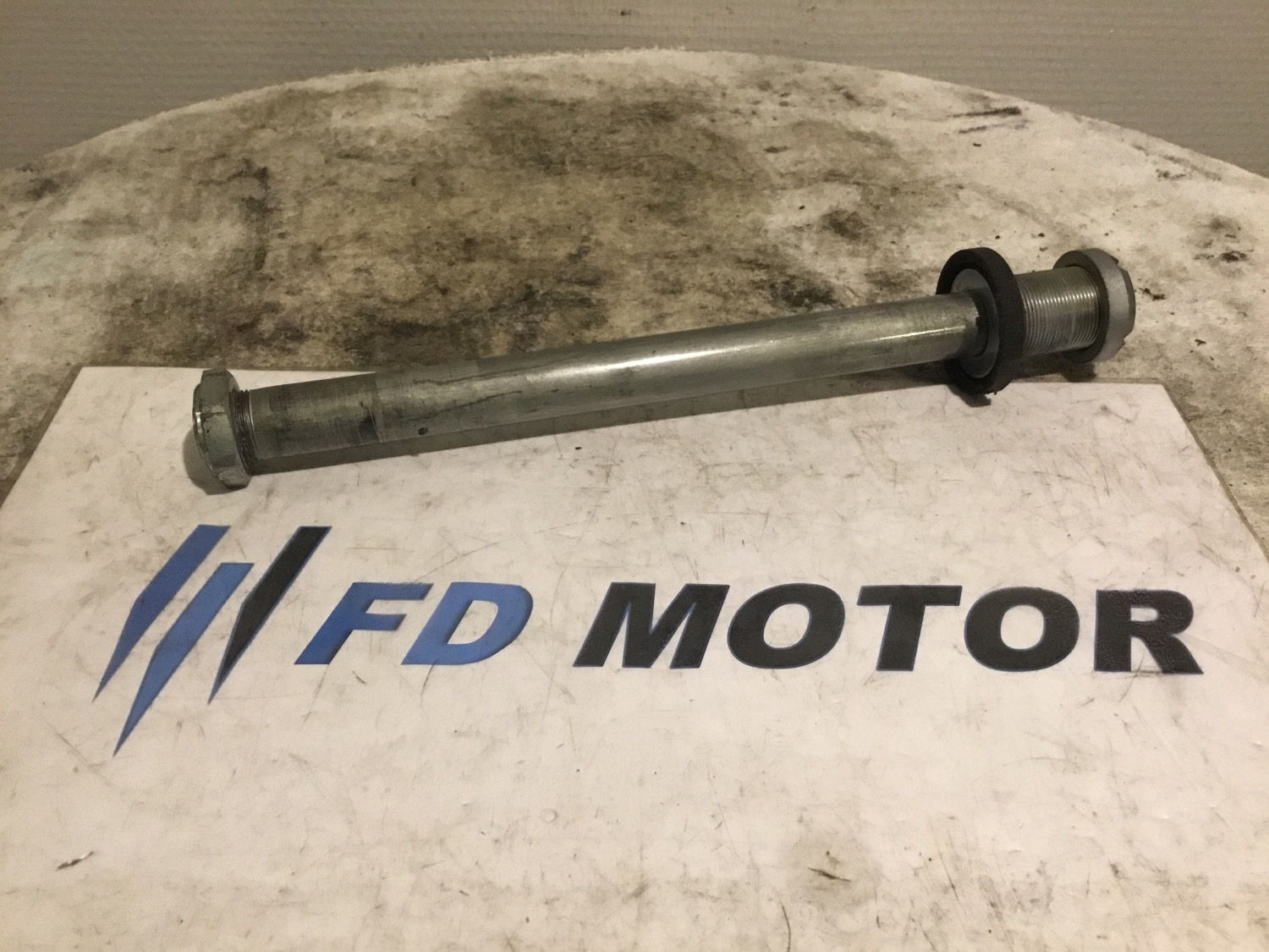 Axe de bras oscillant 