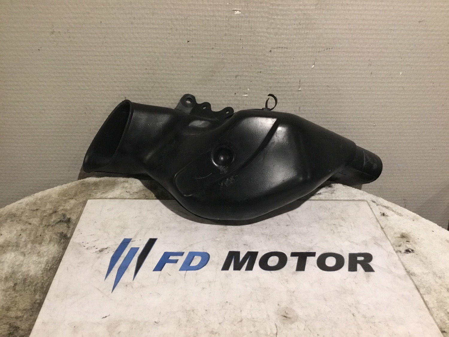 Prise d’air gauche 