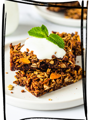 Granola Bars with Yoghurt Topper