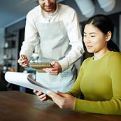 reading-menu-restaurant