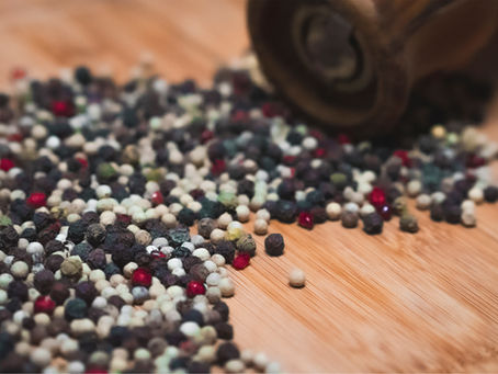 LA PIPERINA, COMPLEMENT PERFECTE DE LA CÚRCUMA