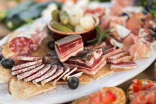 Petit plateau de charcuterie