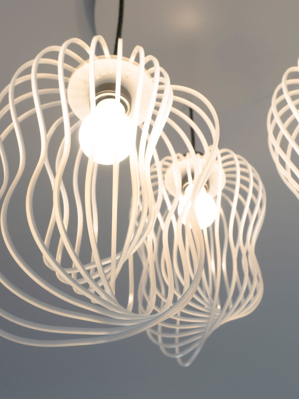 Miniature : Luminaire séjour Suzanne plexiglas blanc opale