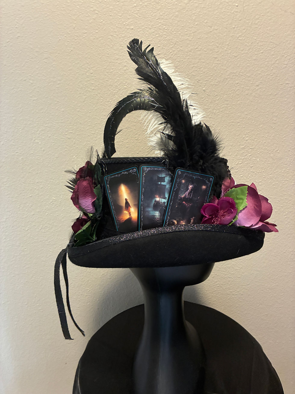 Thumbnail: Goth Garnet Top Hat