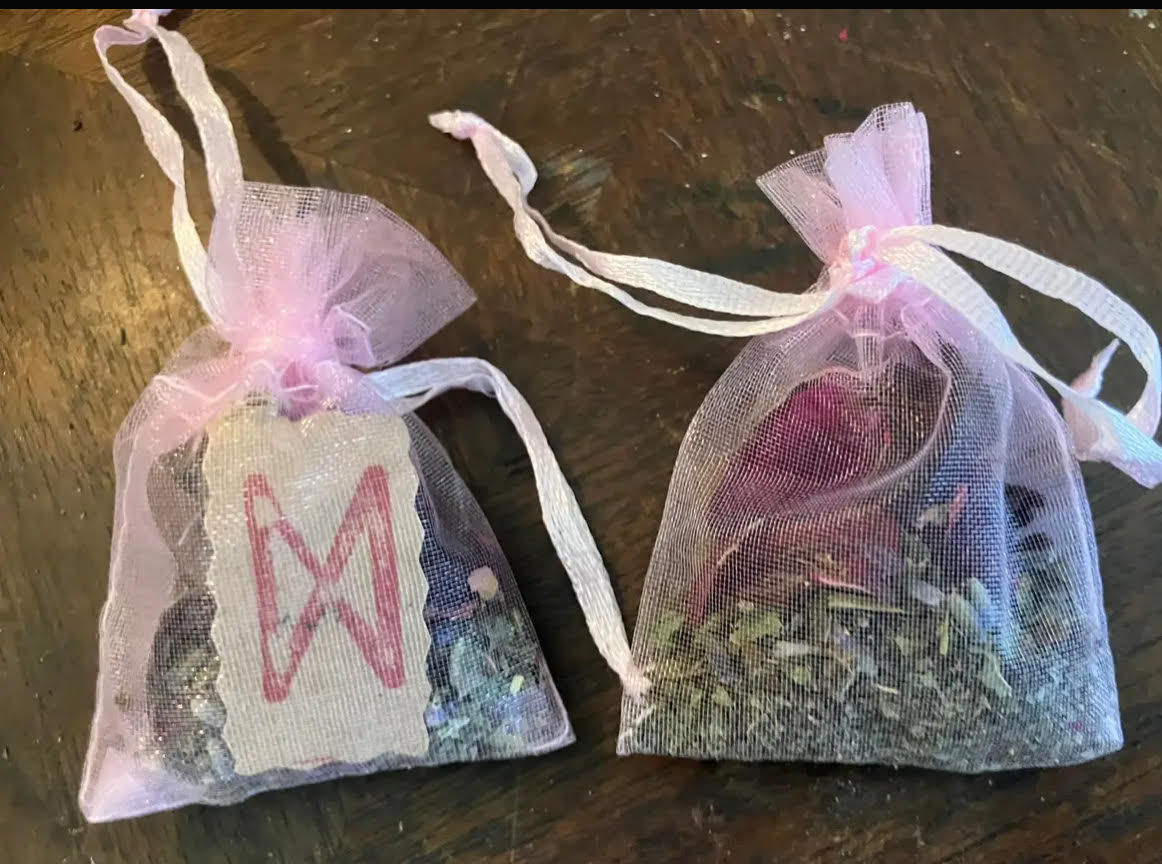 Self-Love Spell Sachet Gris Gris Mojo Bag