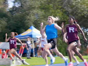 Man Wins First Place in Women’s 100m Dash at Pomona-Pitzer Track Meet