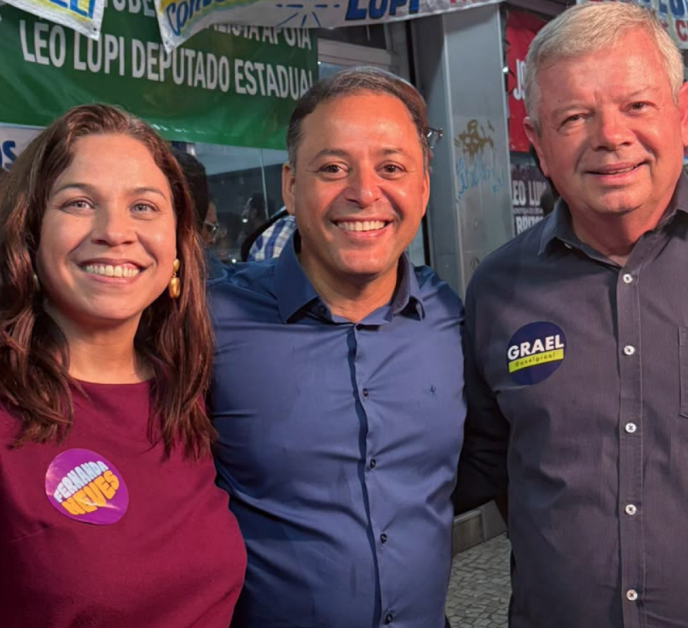 Fernanda Neves, Rodrigo Neves e Axel Grael durante a convenção do PDT