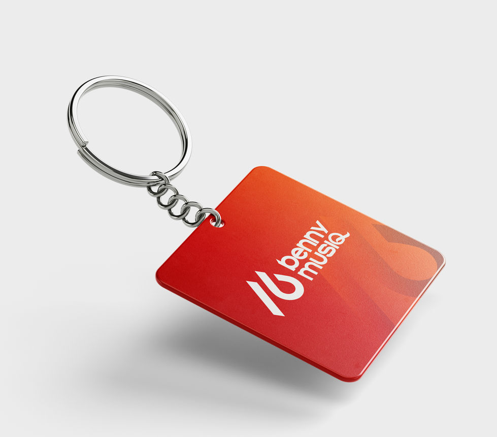 Free_Key_Chain_Mockup_4