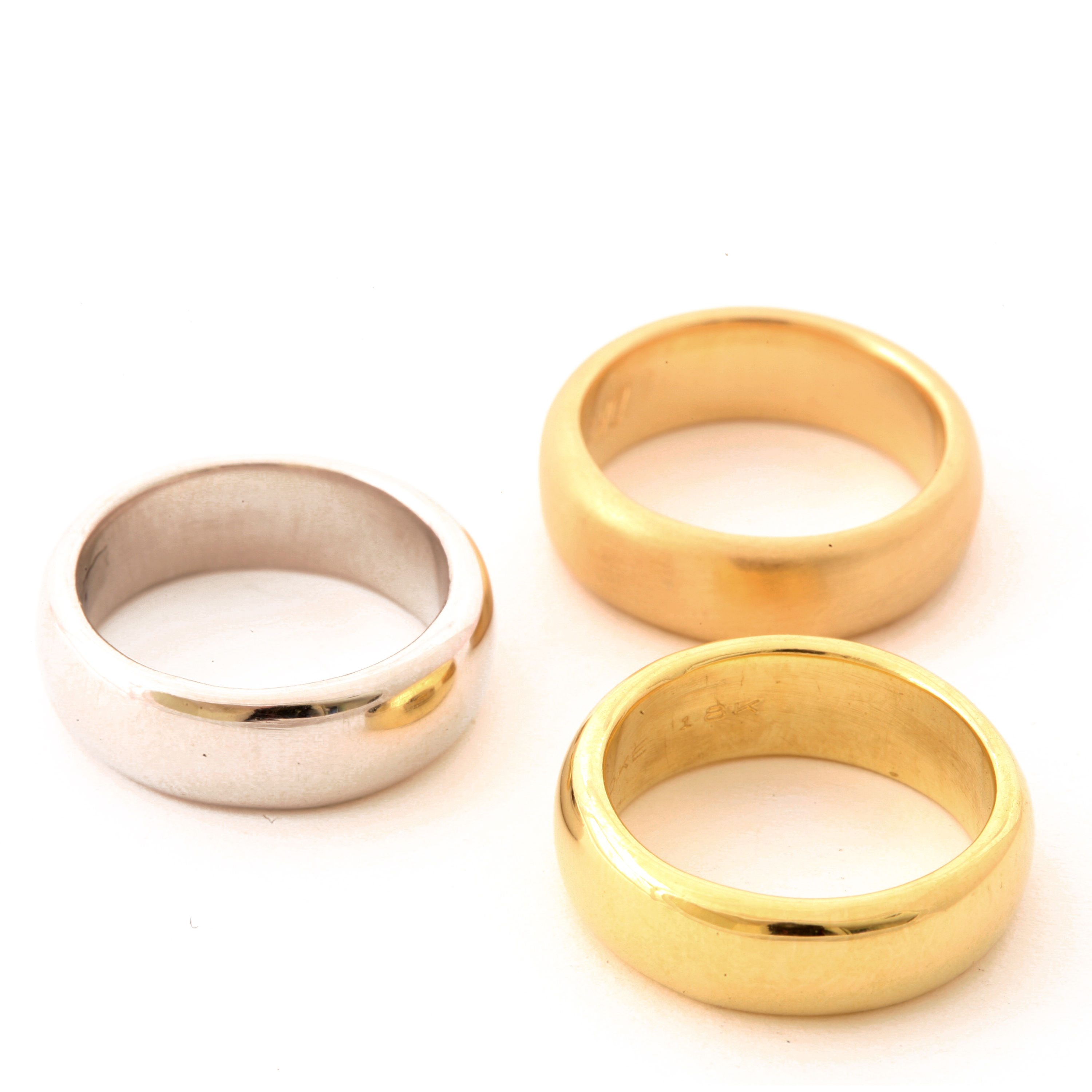 Sanna Comfort Fit Bands in 14k Gold, 18k Gold and Platinum.
