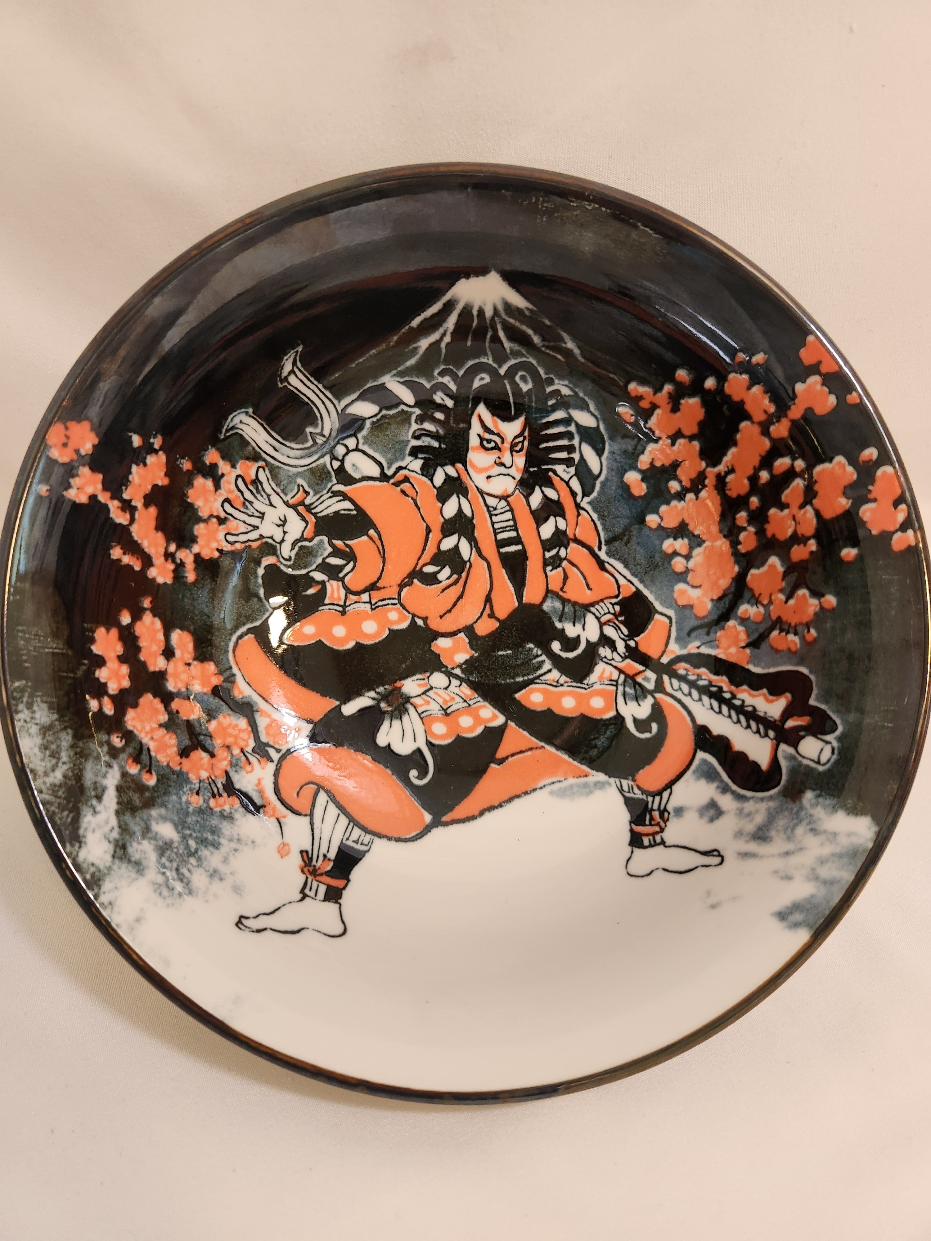 Japanese Ceramic Bowl – Kabuki Warrior & Mount Fuji
