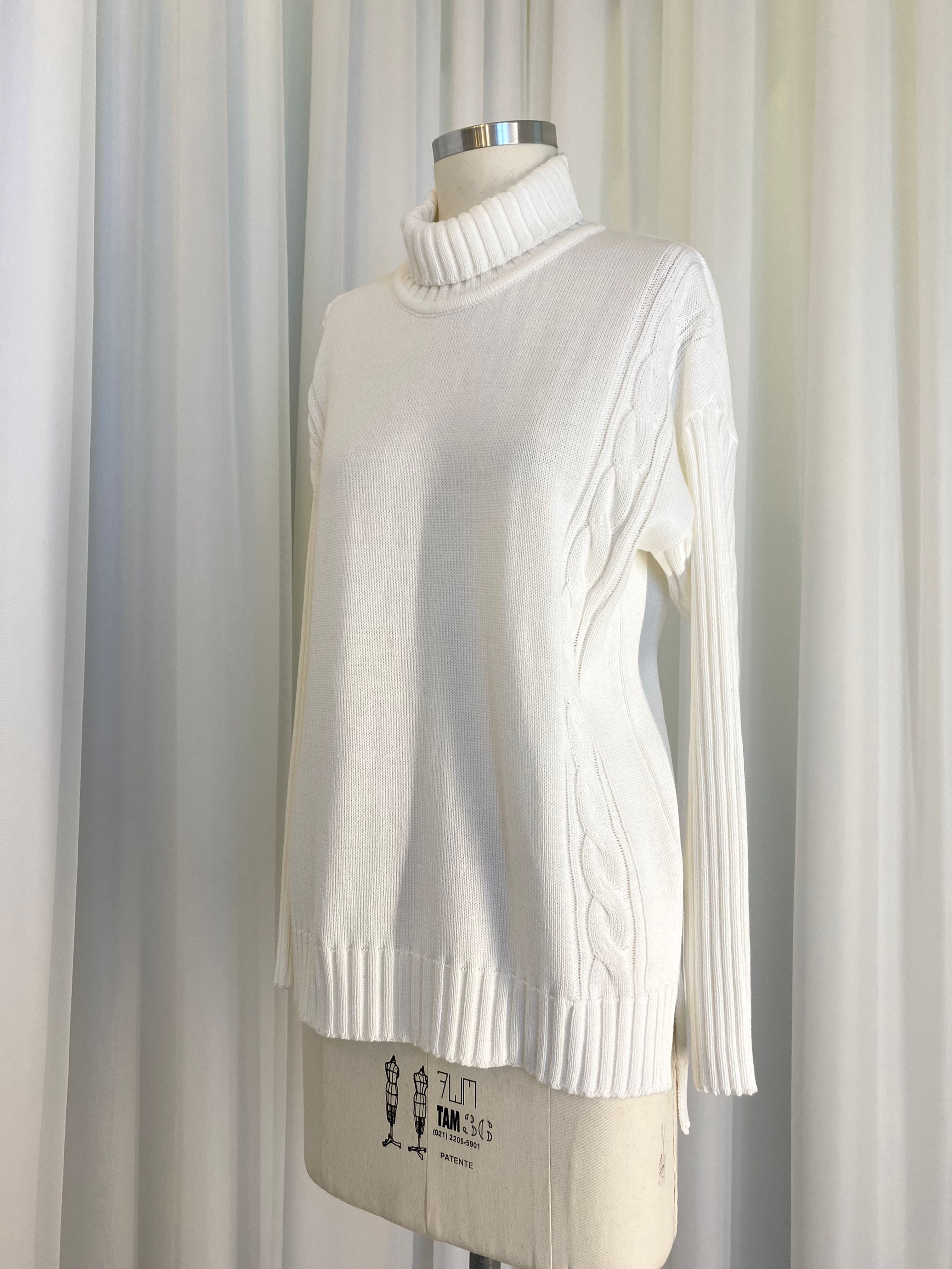 Tricô gola alta branco