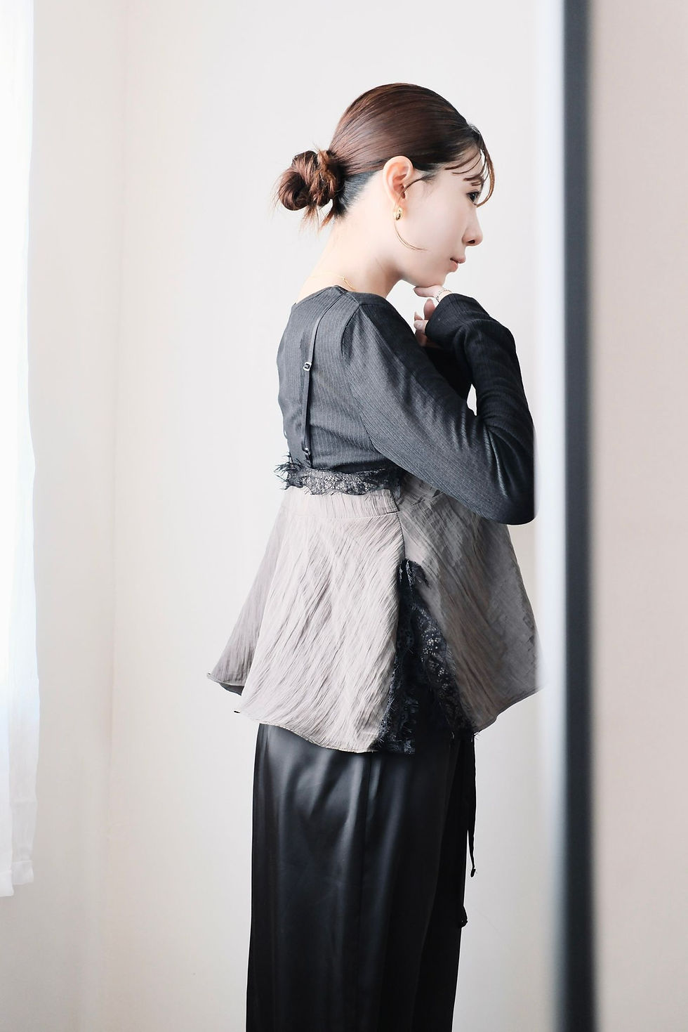 縮圖：Paulina glossy black skirt