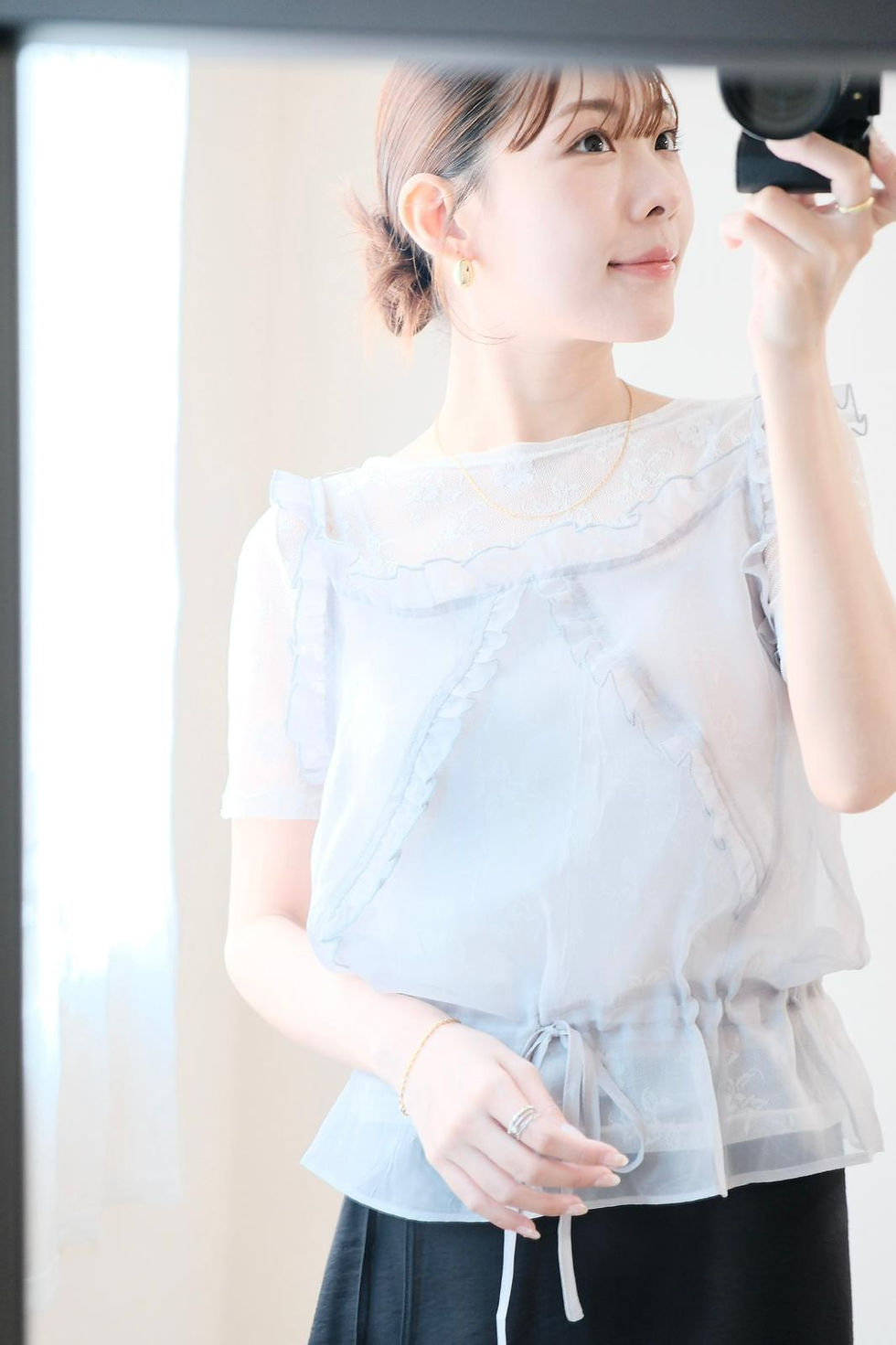 縮圖：Anika ruffle sheer grey vest 