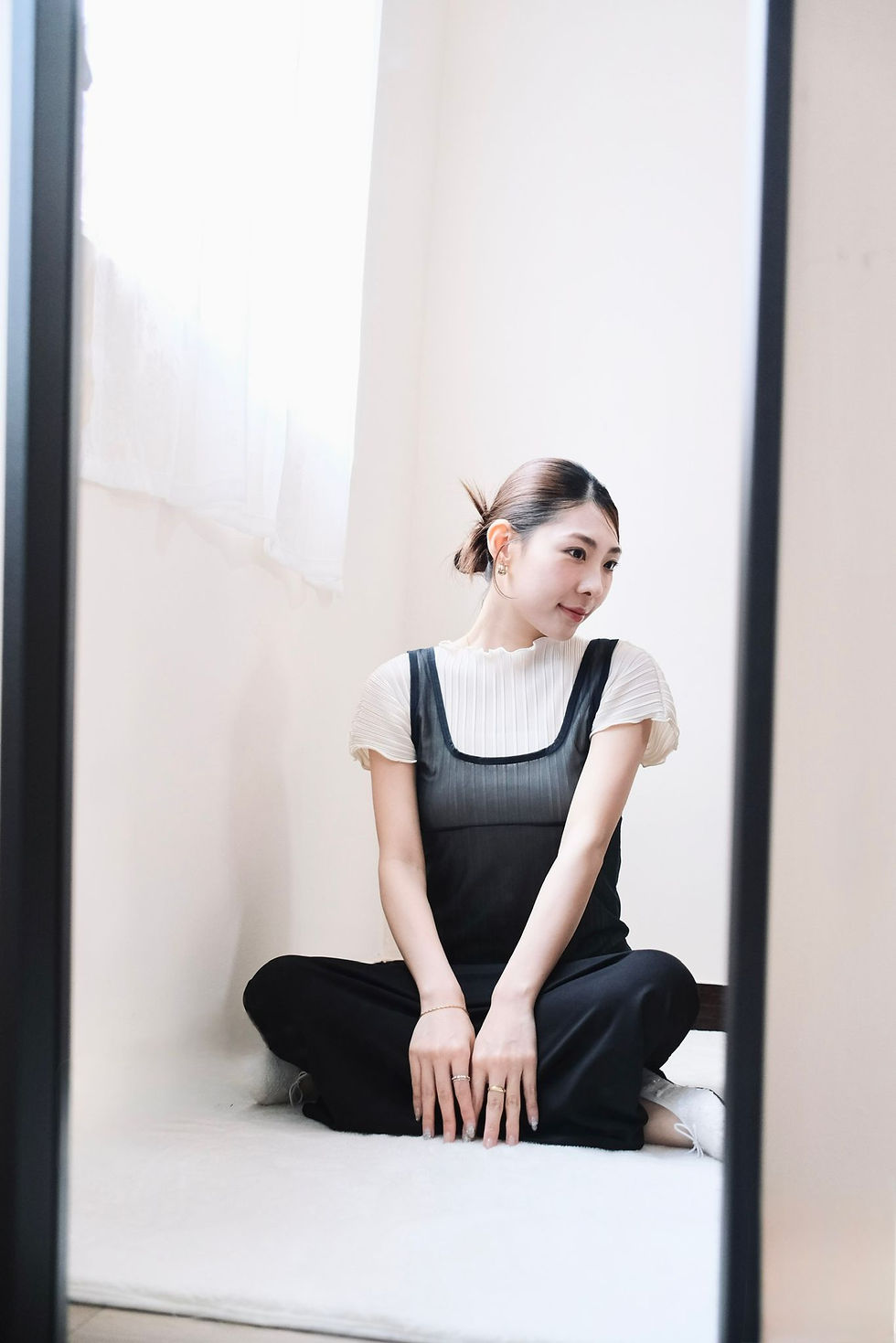 縮圖：Sheer navy vest blouse 