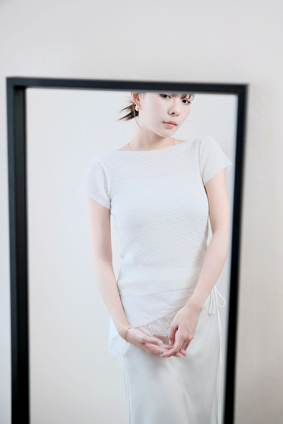 縮圖：Pattern sheer white top 