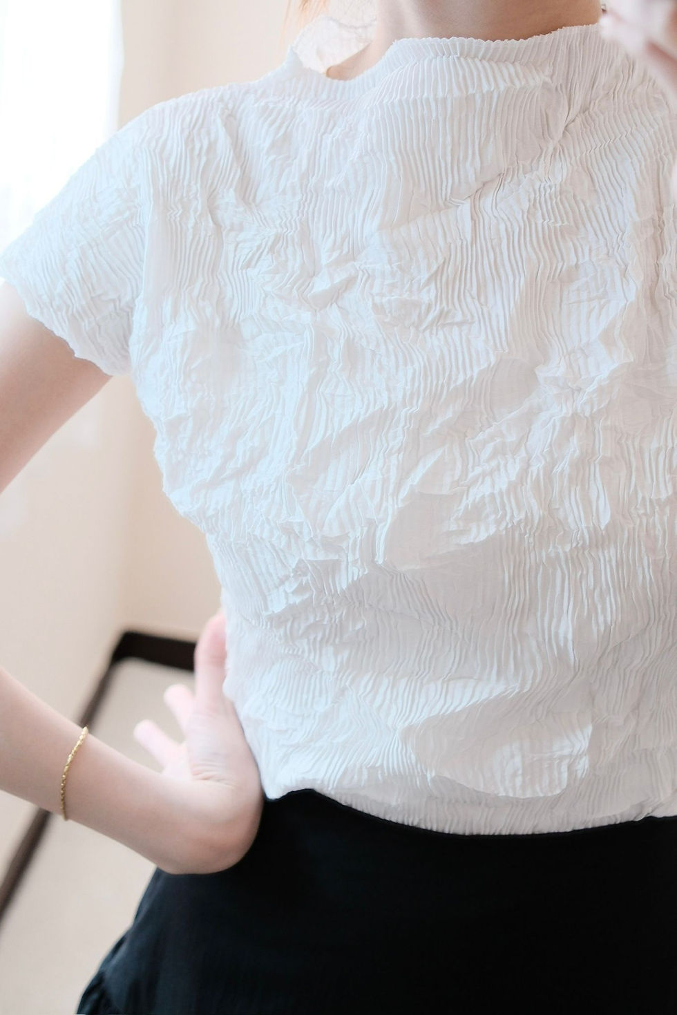 縮圖：Keyla pleated white blouse