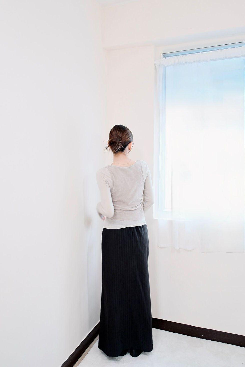 縮圖：Black striped button skirt
