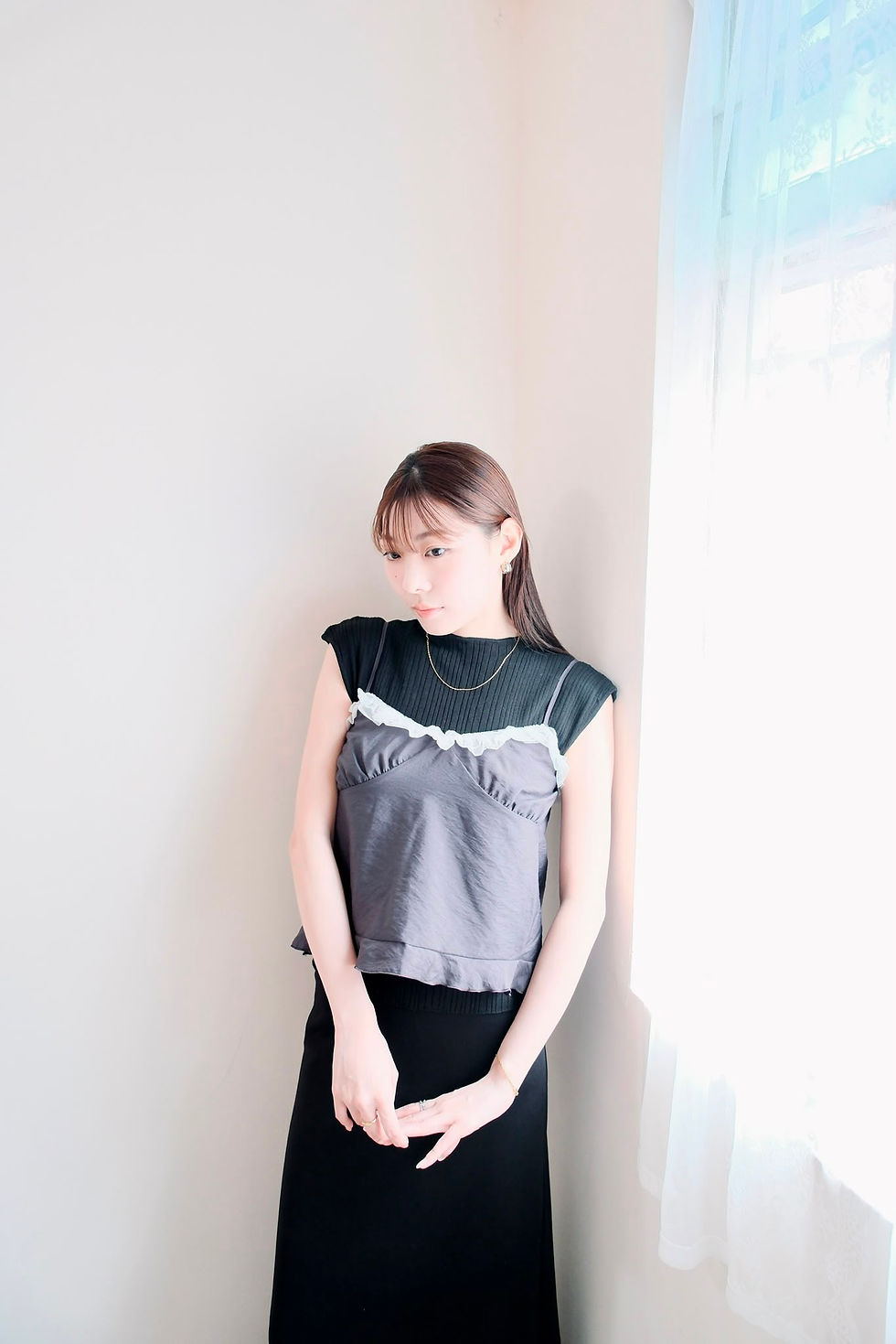 縮圖：Indy softy black blouse