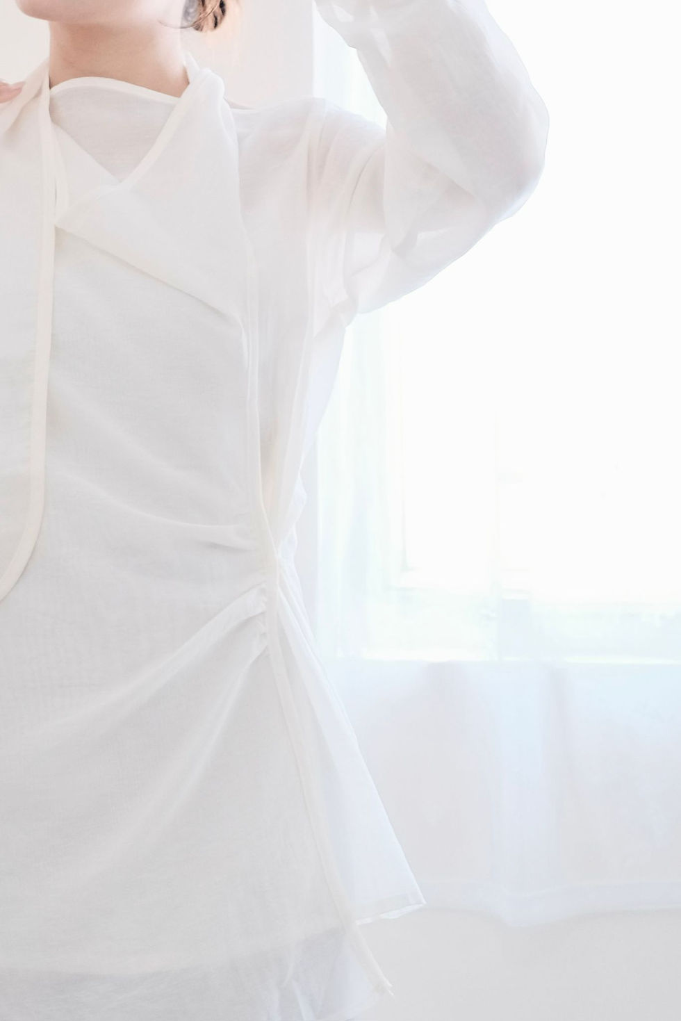 縮圖：Irregular sheer layered light blouse