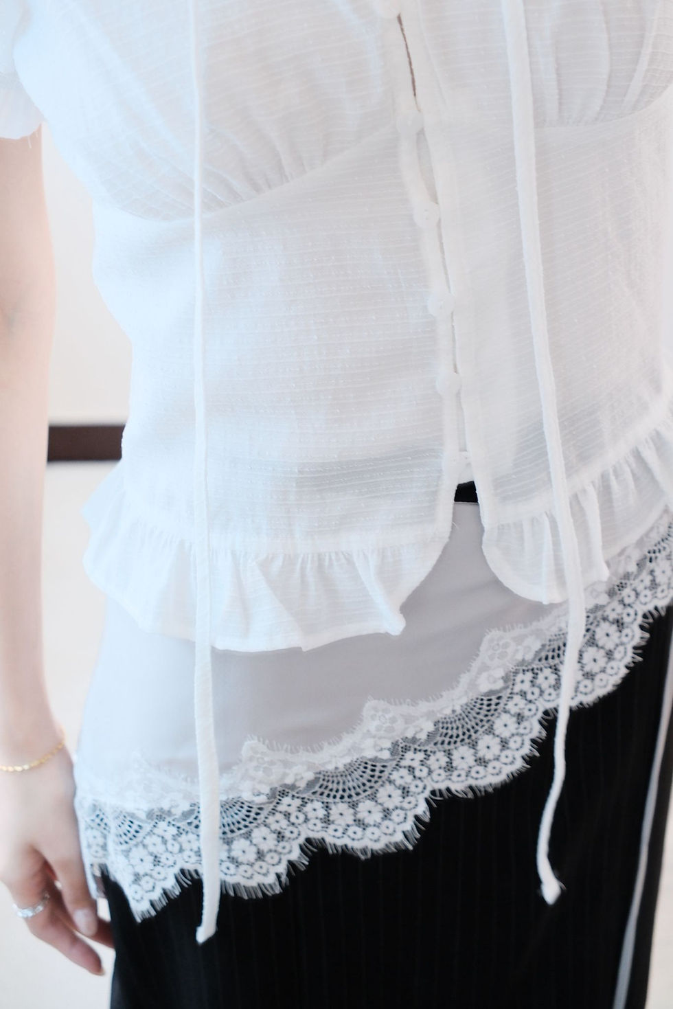 縮圖：Julie pattern white ribbon blouse