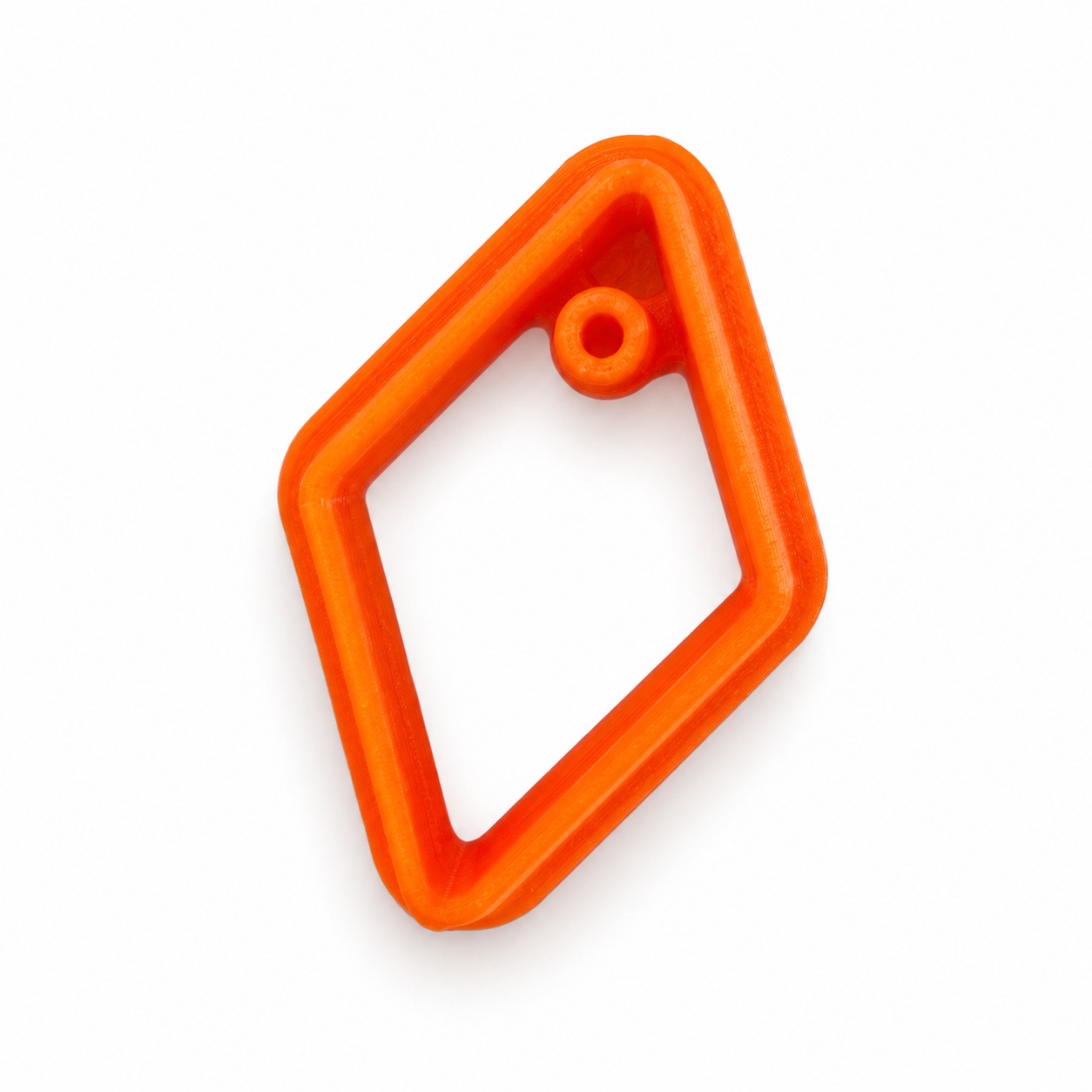 Emporte-pièce Losange Lumière avec trou intégré pour créole, imprimé en 3D orange — Forméa