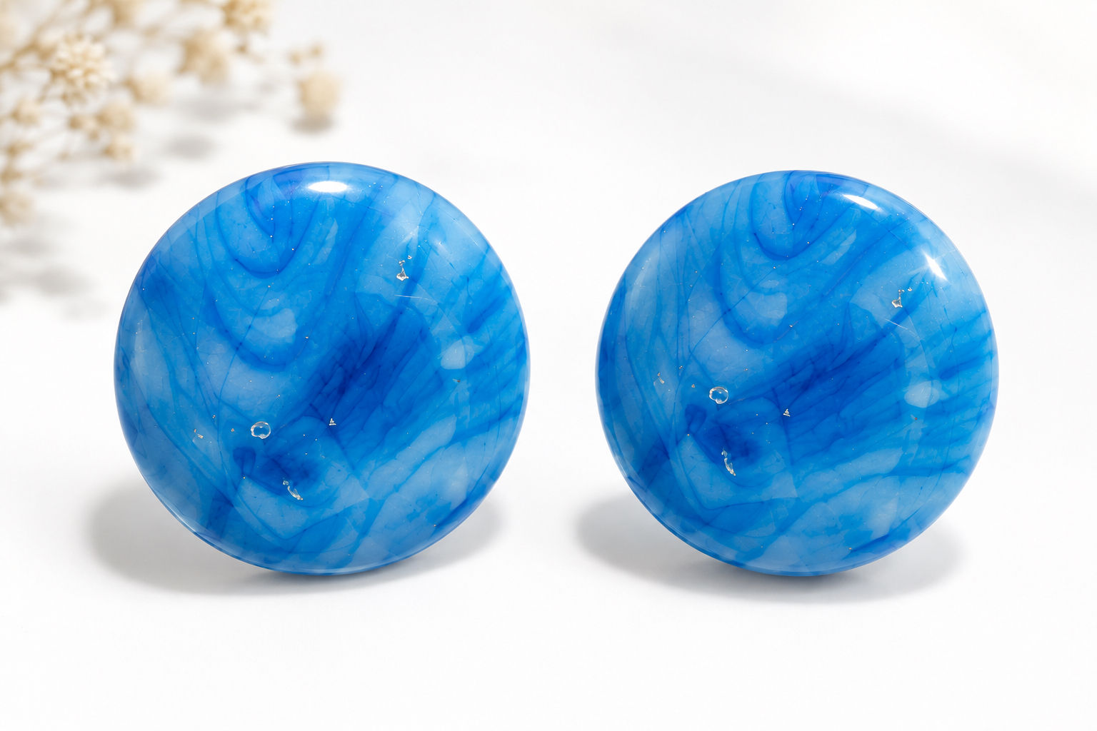 Boucles d’oreilles puces Bleu Azur marbré ESSENTIELLE