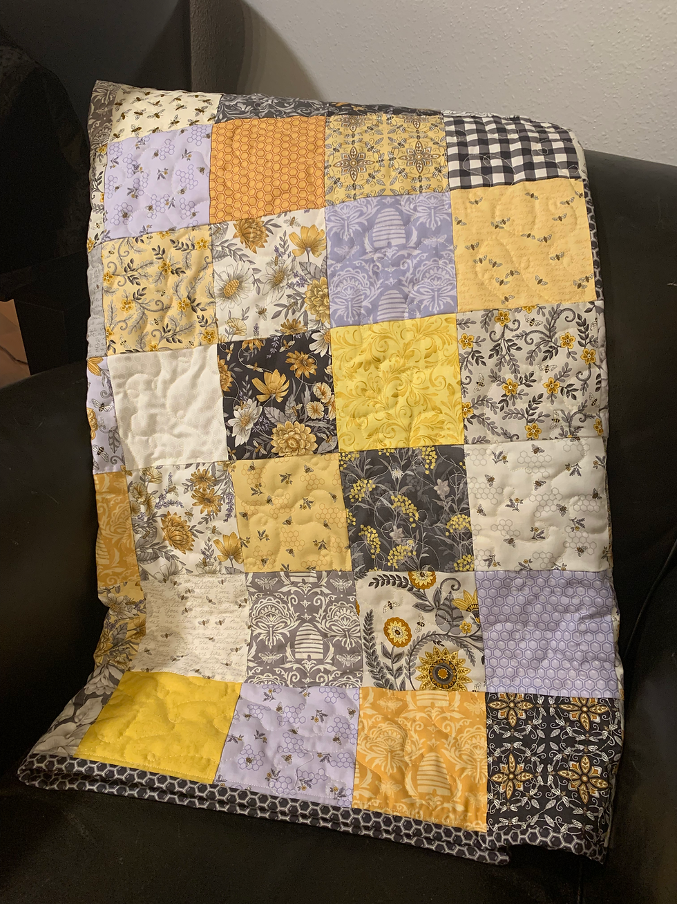 Thumbnail: bee picnic quilt