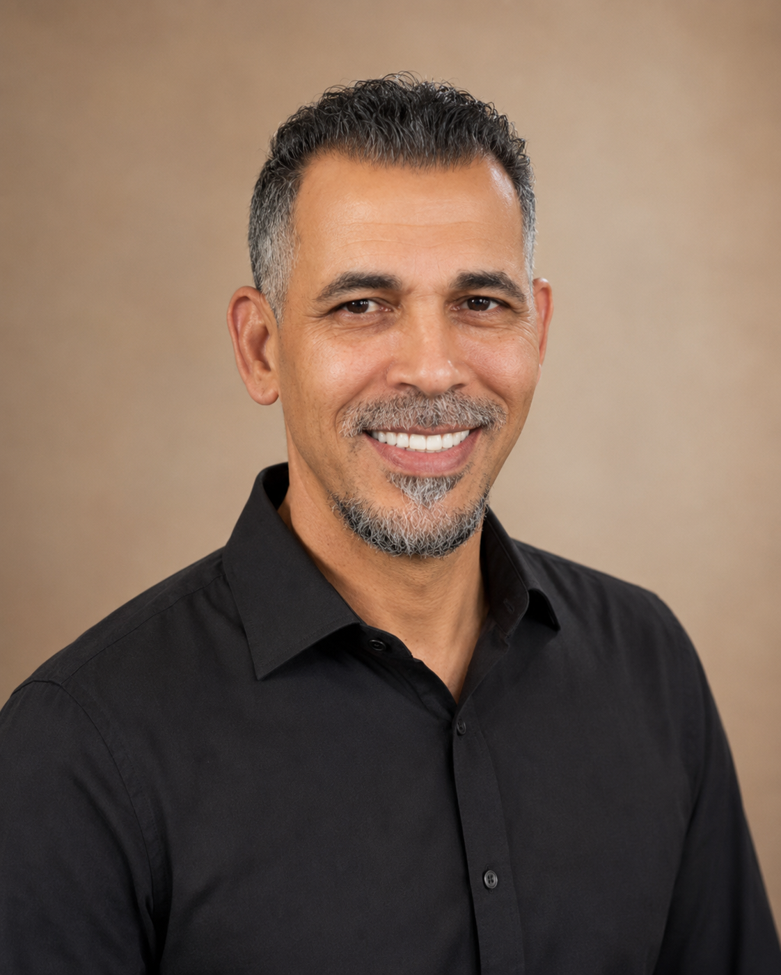 Headshot of Alvin Sidabutar - Los Angeles realtor.png