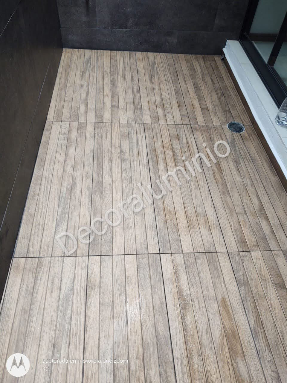 porcelanato tipo duela.jpg