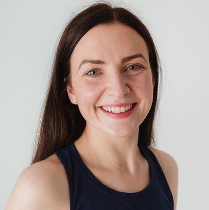 Dr. Róna Girvan, The Balance Doctor—GP, lifestyle medicine coach, and speaker—smiling in a natural, warm portrait