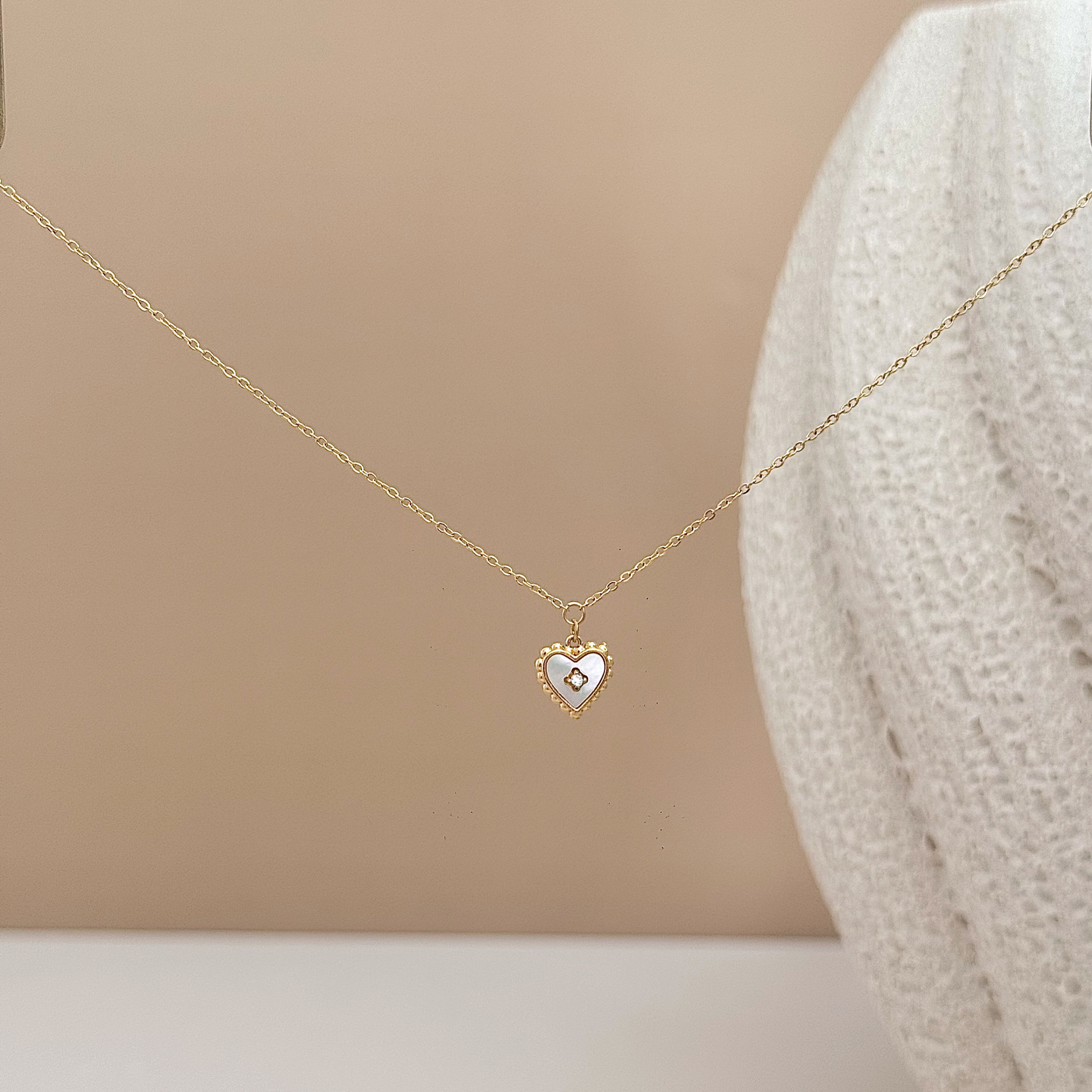 NL063 | Vintage Heart Shape Necklace