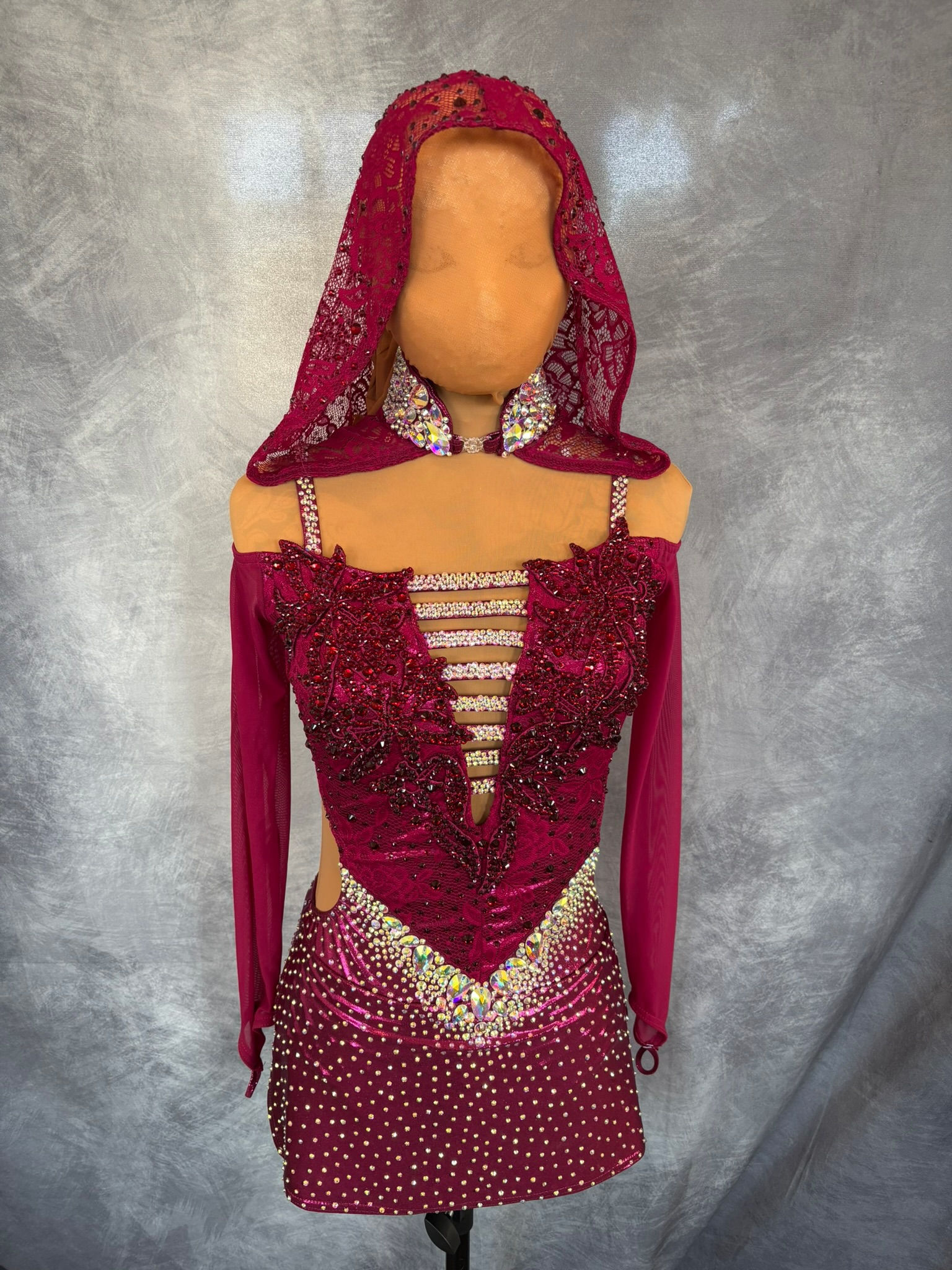 DEPOSIT PAYMENT ONLY Age 15-16 Ex Sponsor Costume