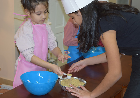 Small groups, STEM, Chess, Arts and crafts