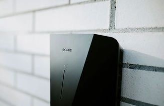 wallbox_easee_reddot.jpg