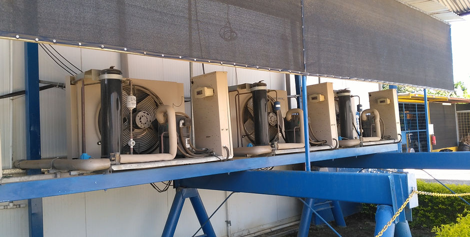 rack condensadores cuartos frios.jpg