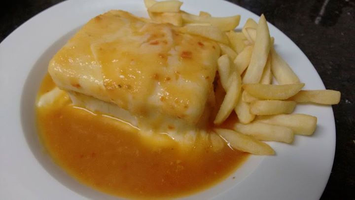 Francesinha à Moda do Porto