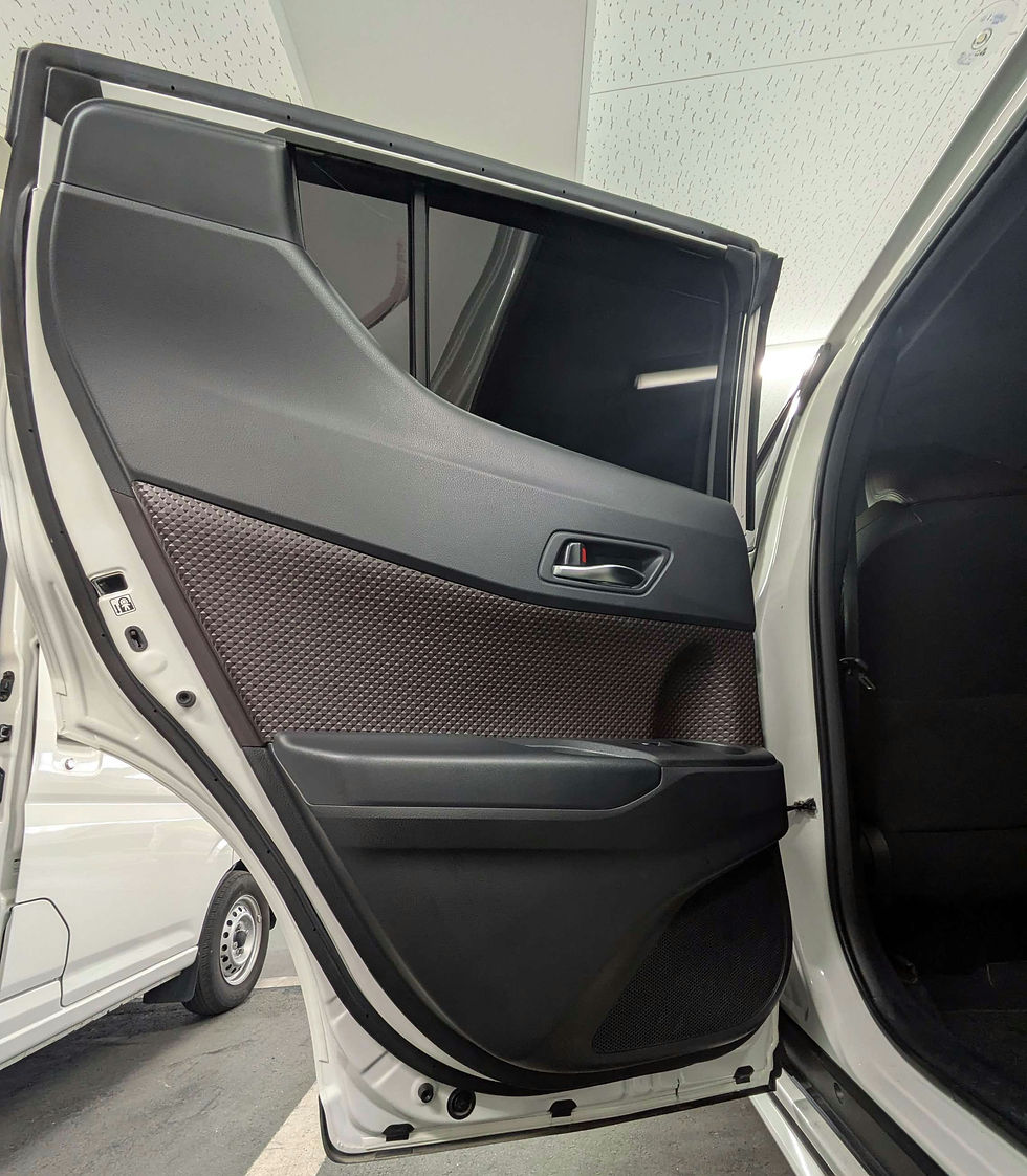 TOYOTA C-HRカーフィルム7