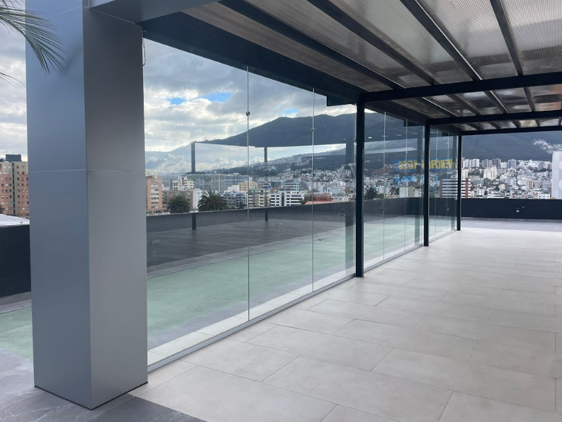 Miniatura: Proyecto Comercial en Quito