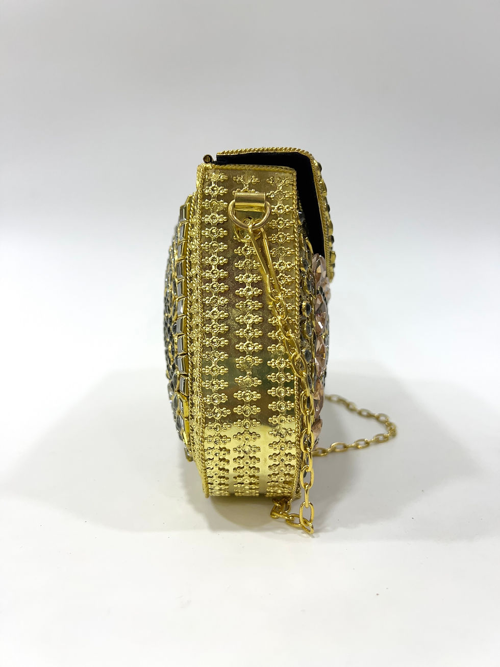 Thumbnail: Amabel Kundan Clutch