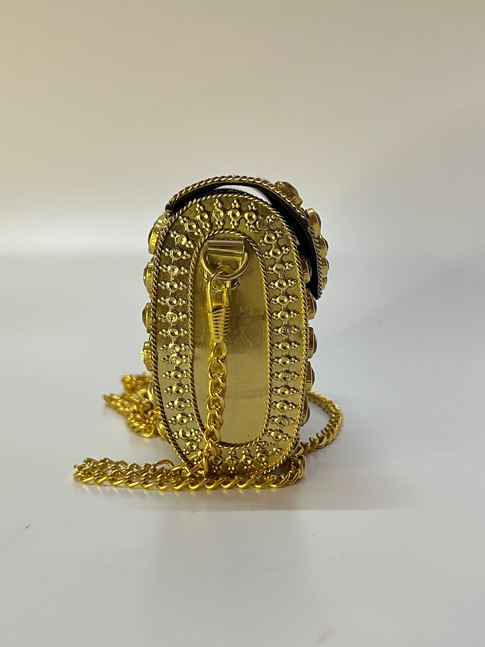 Thumbnail: Delphine Kundan Clutch