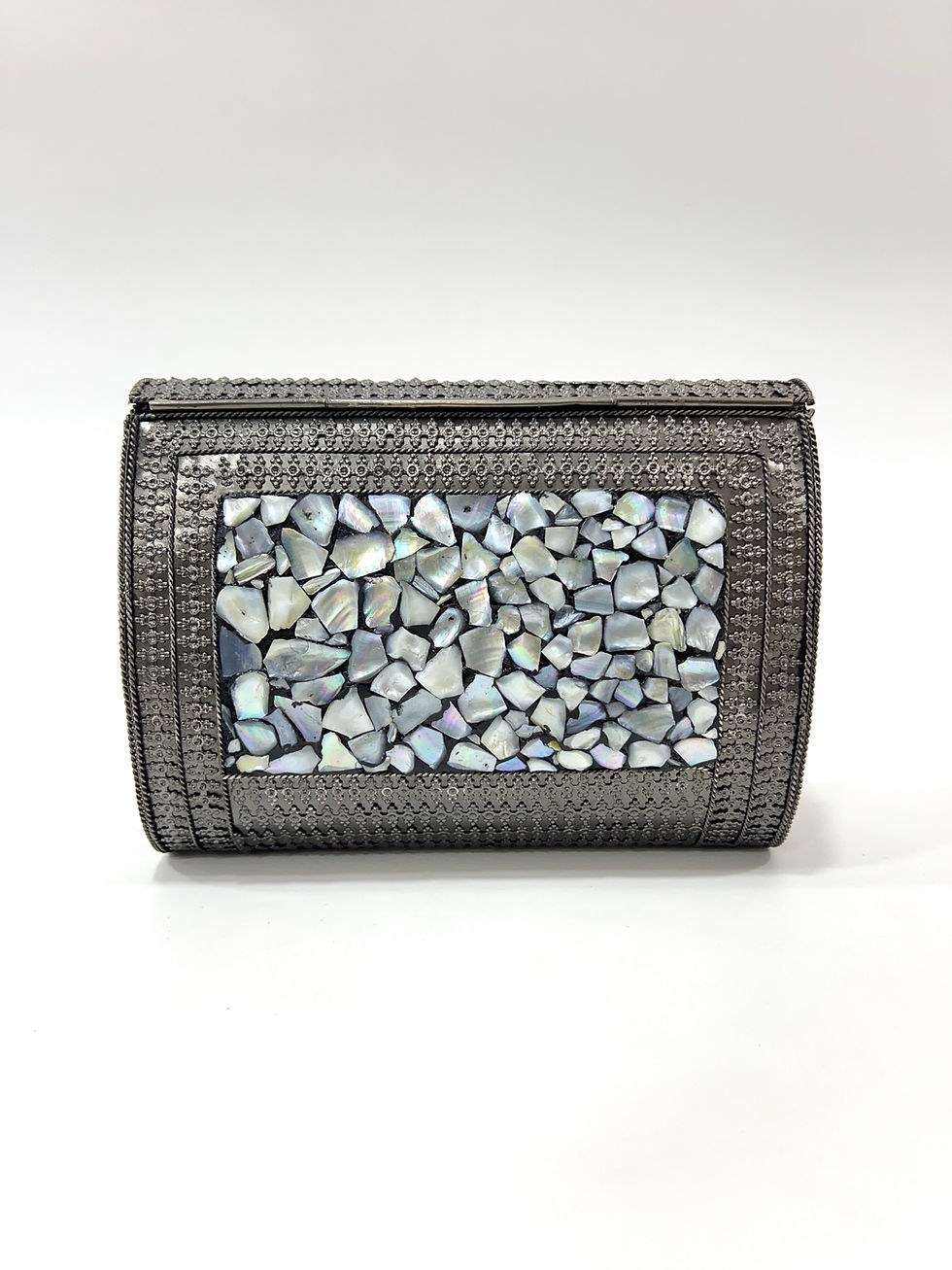Thumbnail: Elegant Metal Mosaic Bag