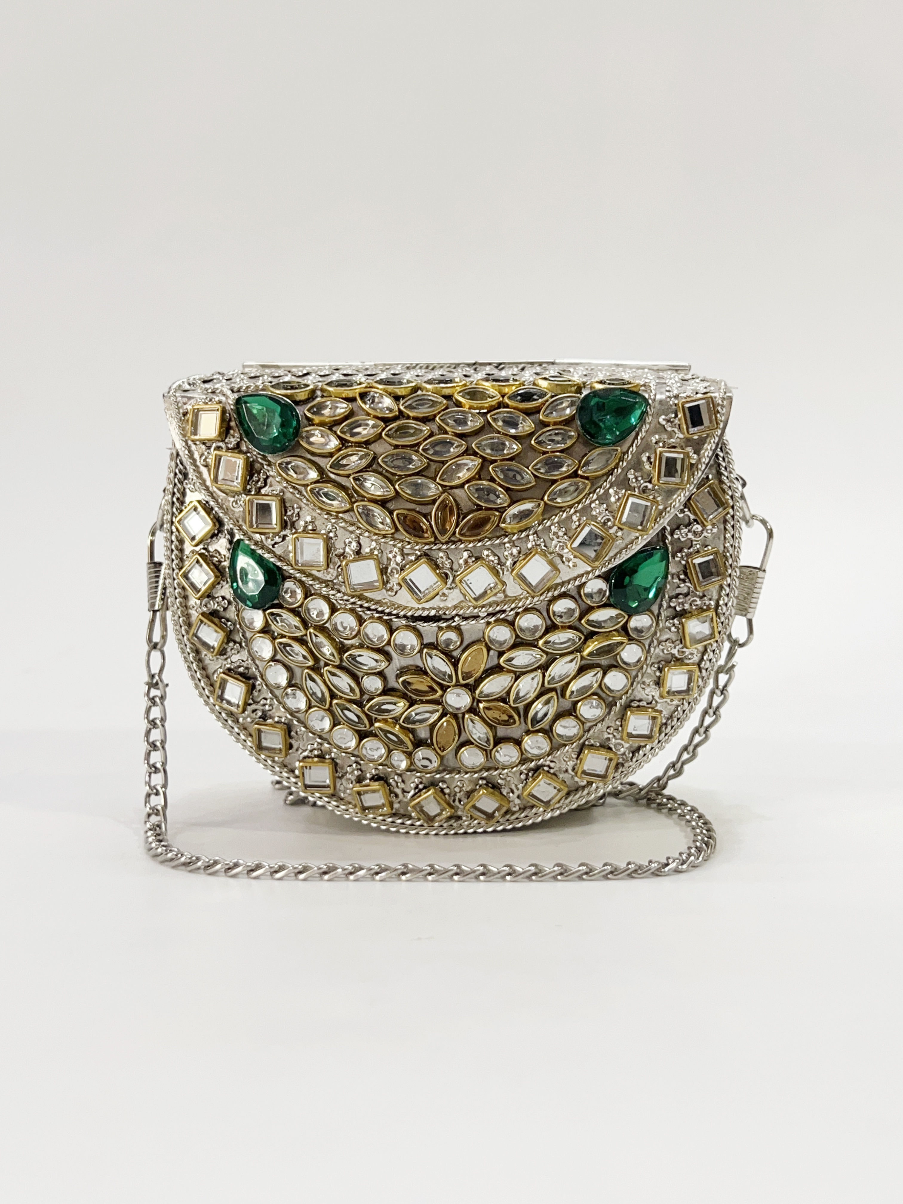 Elara Kundan Clutch
