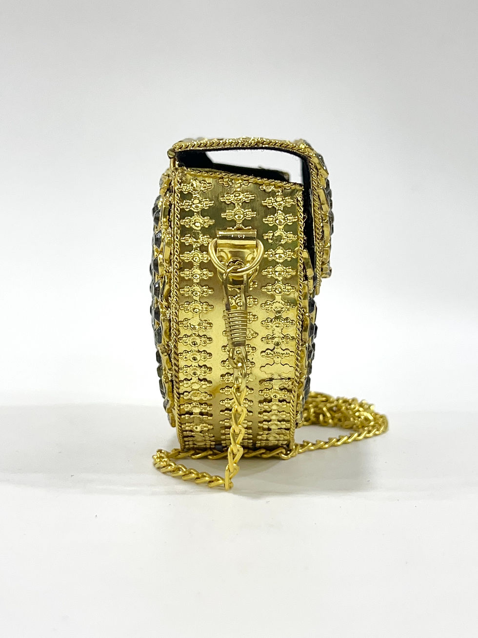 Thumbnail: Royal Spark Kundan Purse