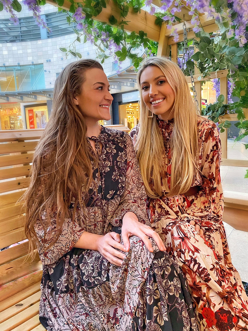 Rosa Crawford and Scarlett London