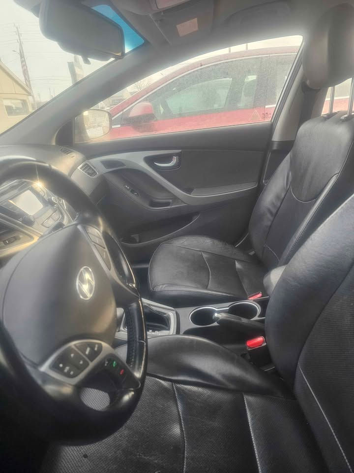 Thumbnail: HYUNDAI ELANTRA 2015