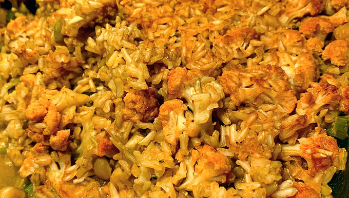 Buffalo Caulifower and Chickpea Casserole
