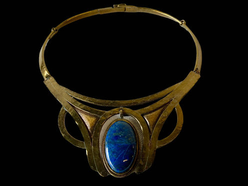 Antique Jewelry Collecting: Tips for Beginners