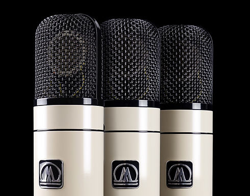 M28_web_3mics.jpg